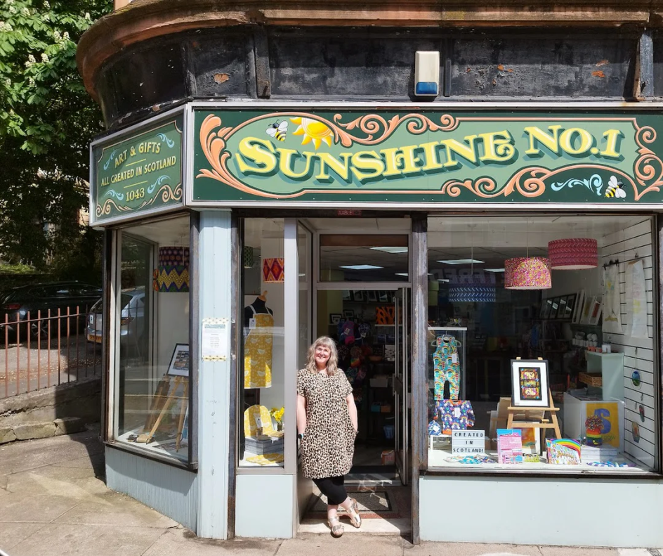 Suzi Nicol, [Sunshine No.1](https://sunshineno1.com/)
