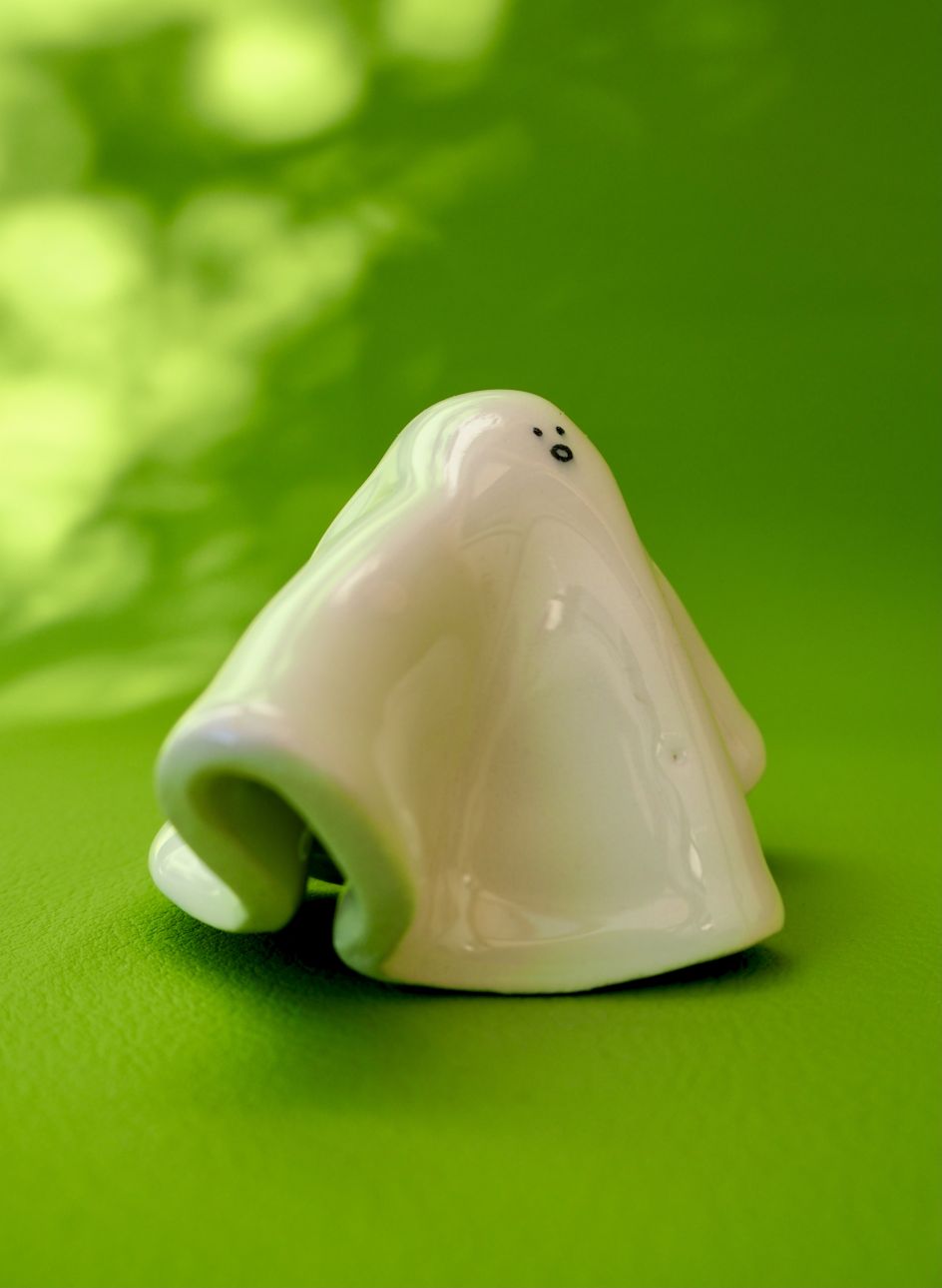 Ceramic Adopt A Ghost Trinket, 2020 © Scotty Gillespie