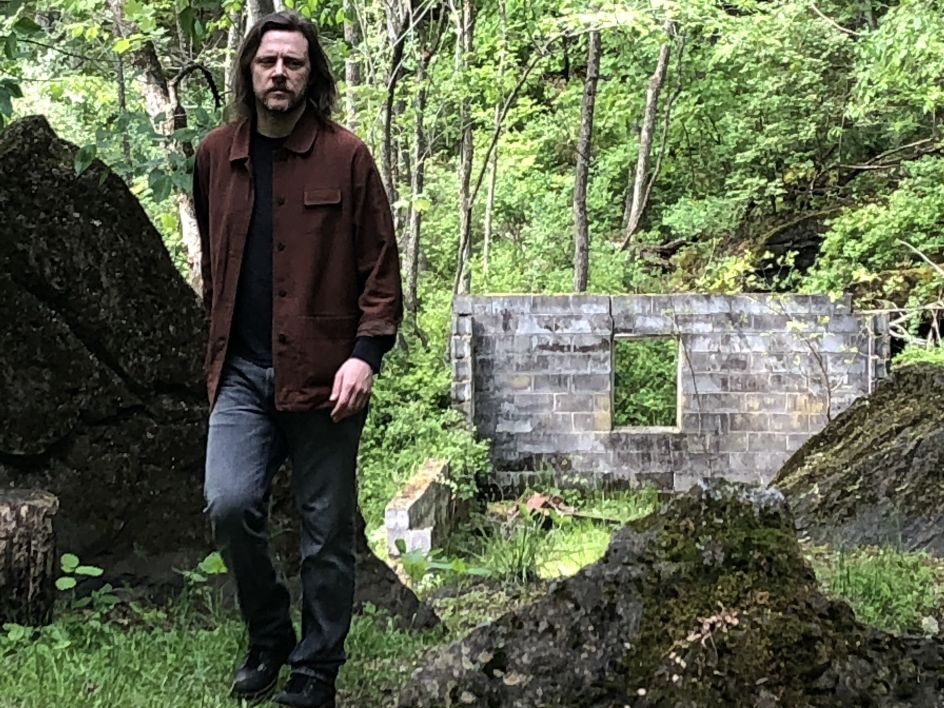 Artist Ryan Steadman has always felt close to countryside landscapes.