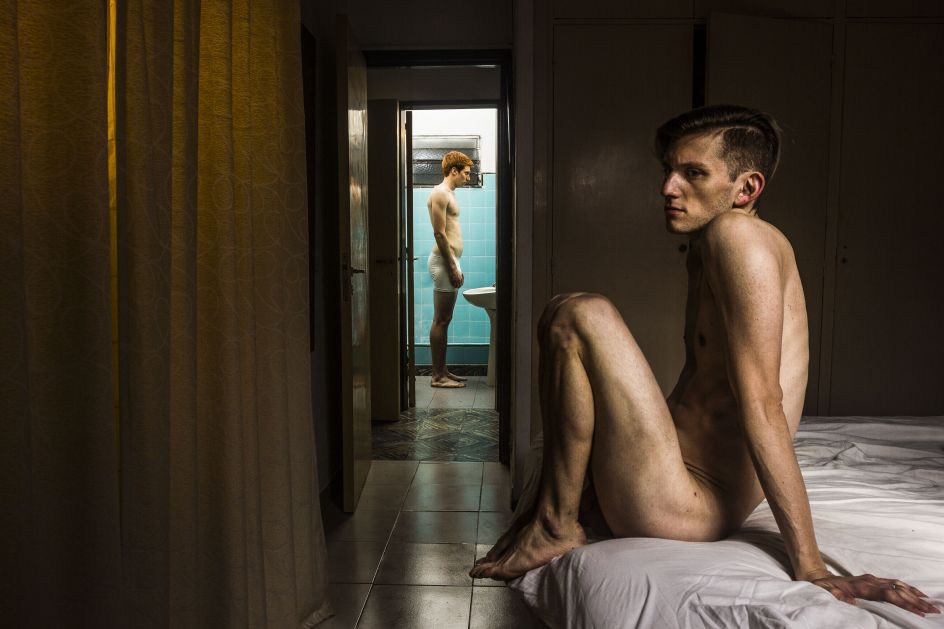 This image is a criticism of modern relationships and the distance between human beings in their daily interactions | © Carloman Macidiano Céspedes Riojas, Peru, Shortlist, Open, Portraits, 2017 Sony World Photography Awards