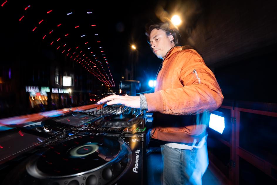 Photos: Steve Dinneweth