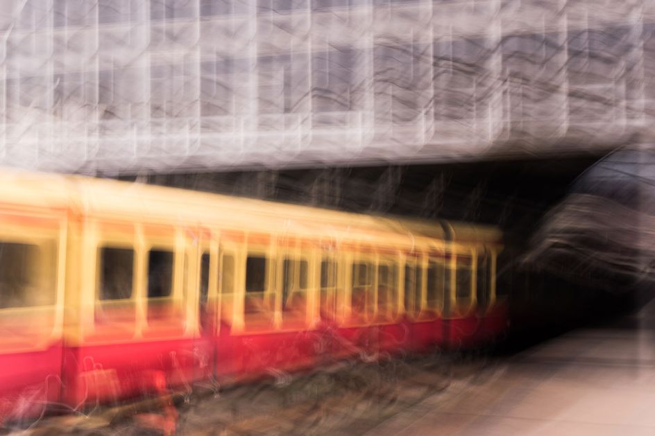 Zug Fallt Aus by Abdulsalam Aj