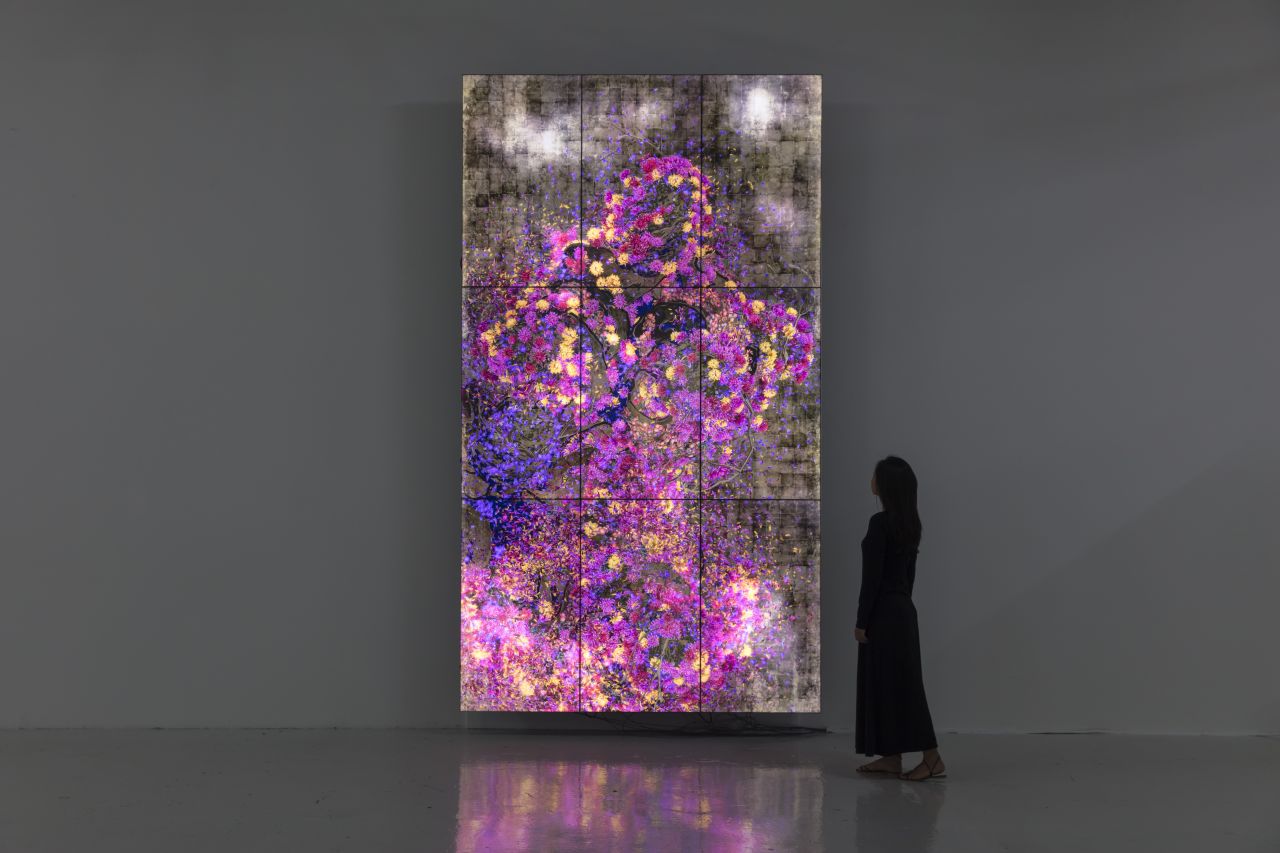 teamLab, Continuous Life and Death at the Now of Eternity, 2017, digital work, 9 channels, endless © teamLab