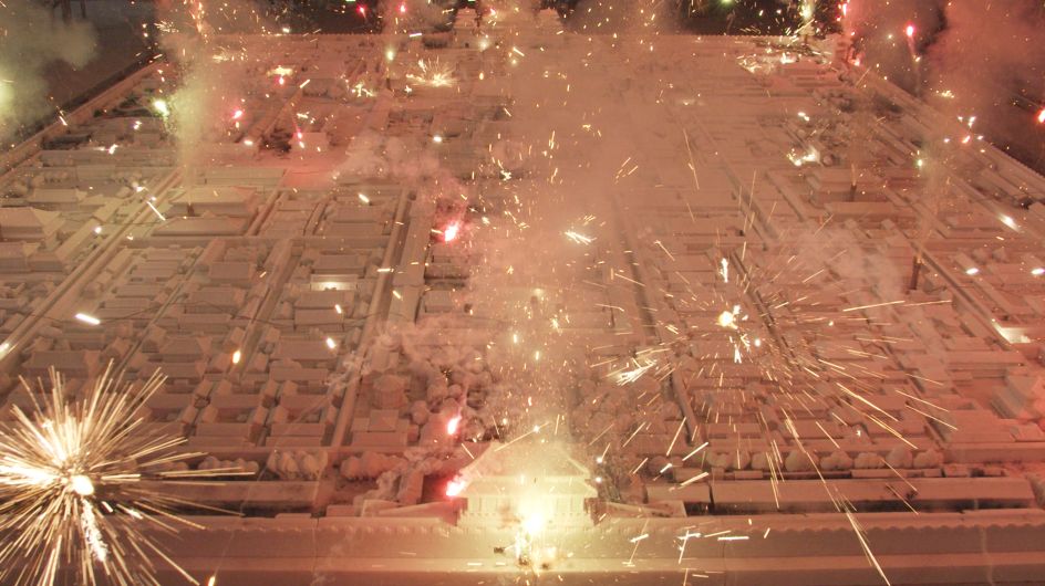 Ignition of Sleepwalking in the Forbidden City: After the Fireworks. Photo by 33 Studio, courtesy Cai Studio
