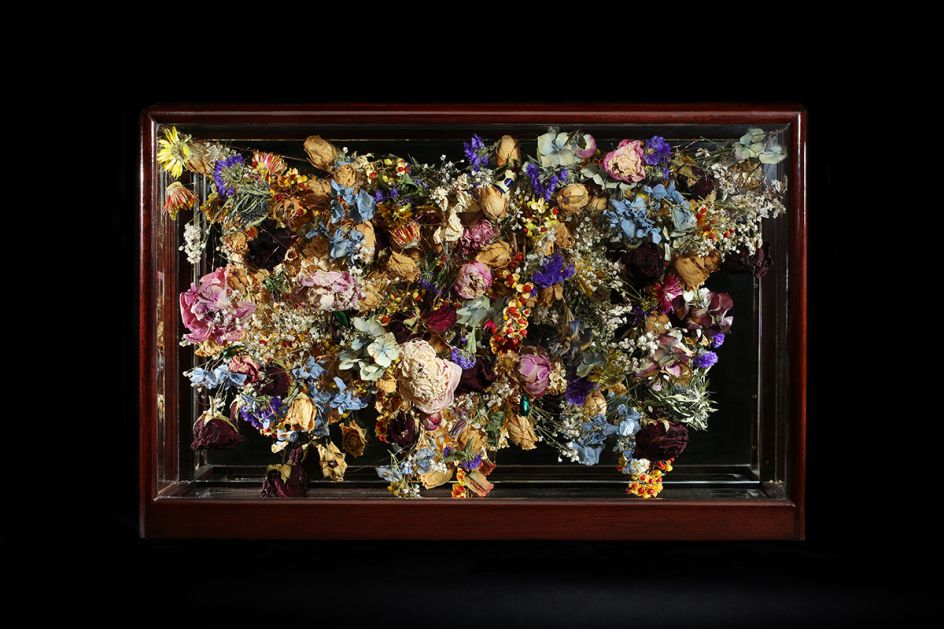 © Rebecca Louise Law