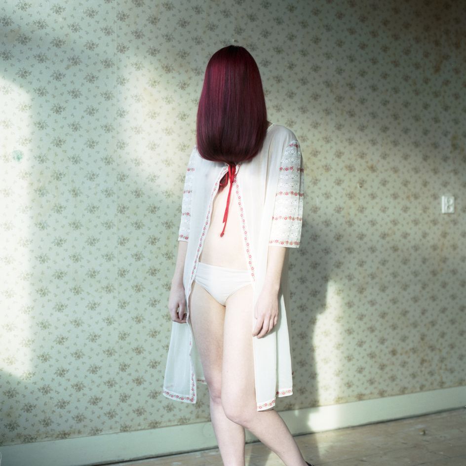 Untitled, 2014. © Hellen van Meene, Courtesy of the Artist and Yancey Richardson Gallery