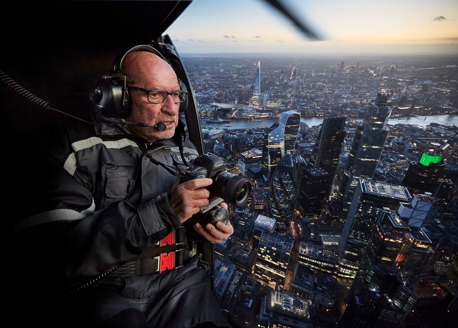 Paul Campbell in helicopter above London © Paul Campbell Photographer