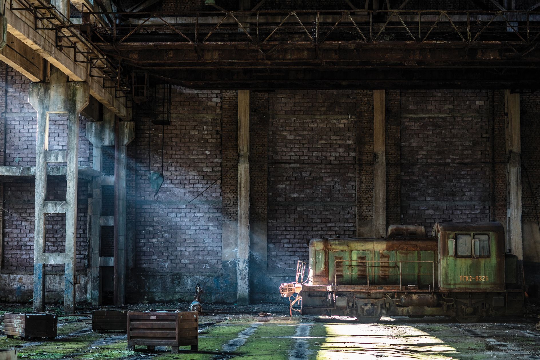 Photographs of abandoned factories and industry in the former Soviet
