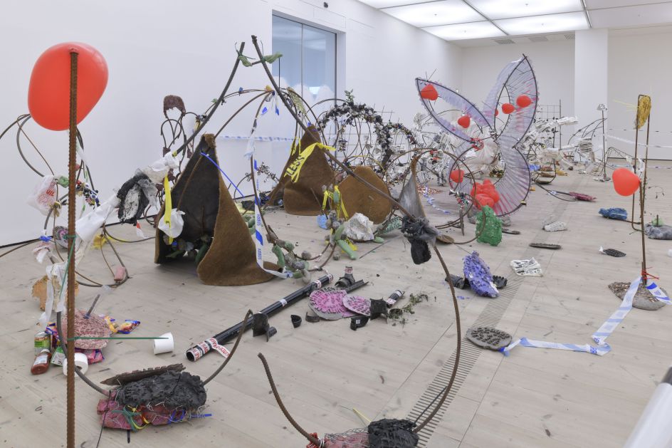 Michael Dean, Having you on, 2018 (installation view), BALTIC Centre for Contemporary Art, Gateshead. Photo: © 2018 Jonty Wilde and BALTIC. Courtesy the artist, Herald St, London and Mendes Wood DM, Sao Paulo