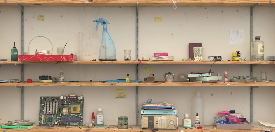 Things in a Room (Untitled #9) © Manuel Franquelo | Courtesy of Michael Hoppen Gallery