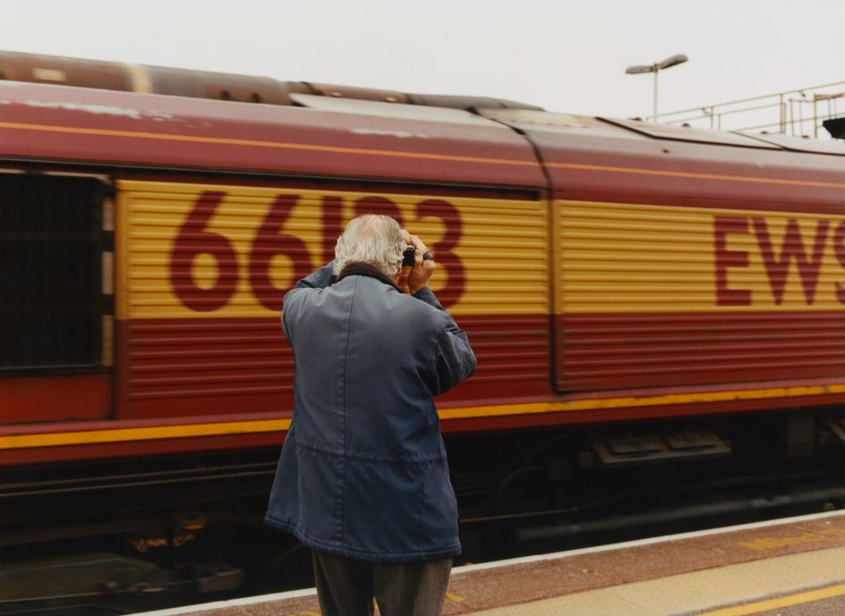 Filming a class 66 freight engine at Clampham Junction © Freddie Miller