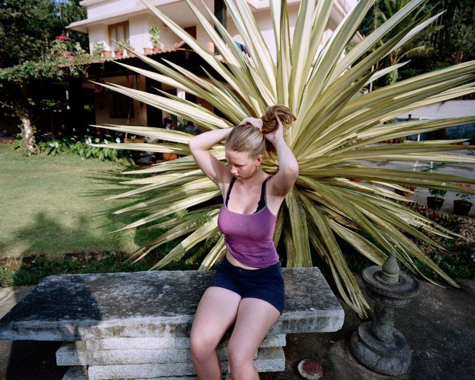 Curves in India © Sian Davey. Courtesy of Michael Hoppen Gallery