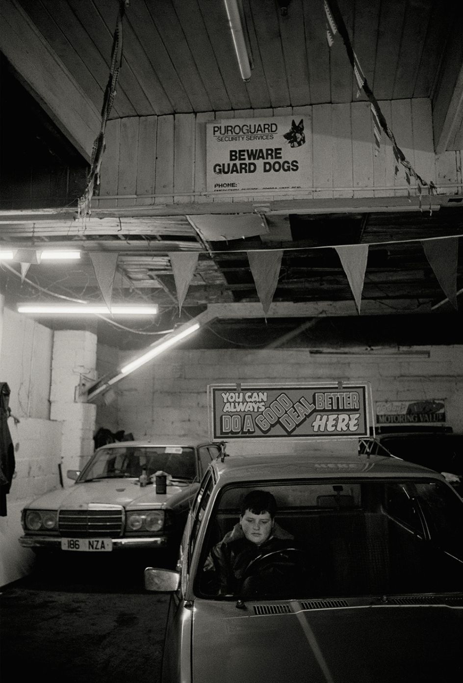 Dublin, 1991 © Krass Clement courtesy RRB PhotoBooks