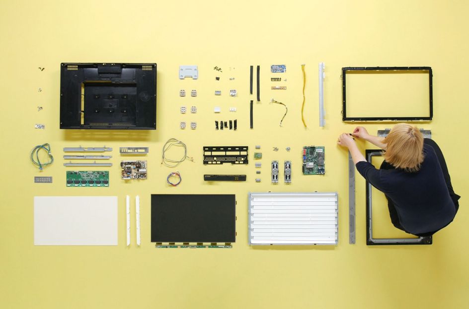 Ore Streams by Forma Fantasma