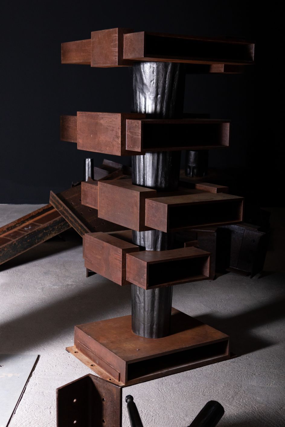 Wallace Chan Totem exhibition at Fondaco Marcello © Massimo Pistore