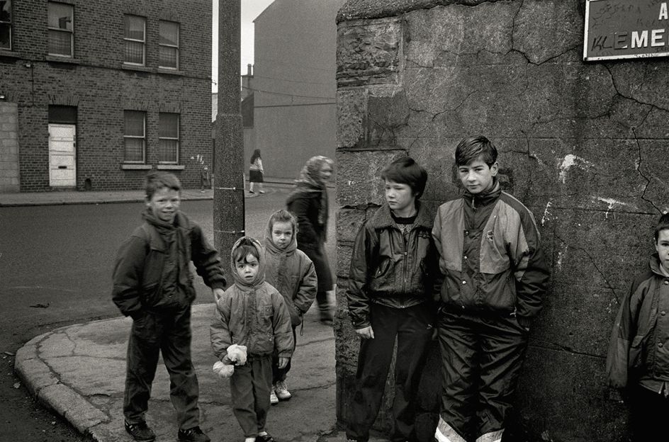 Dublin, 1991 © Krass Clement courtesy RRB PhotoBooks