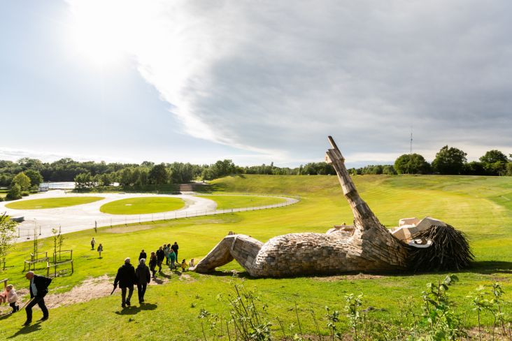 All images courtesy of the artist and Tomorrowland. Photography by [Yannig Van de Wouwer](https://www.facebook.com/yannigvdw/)