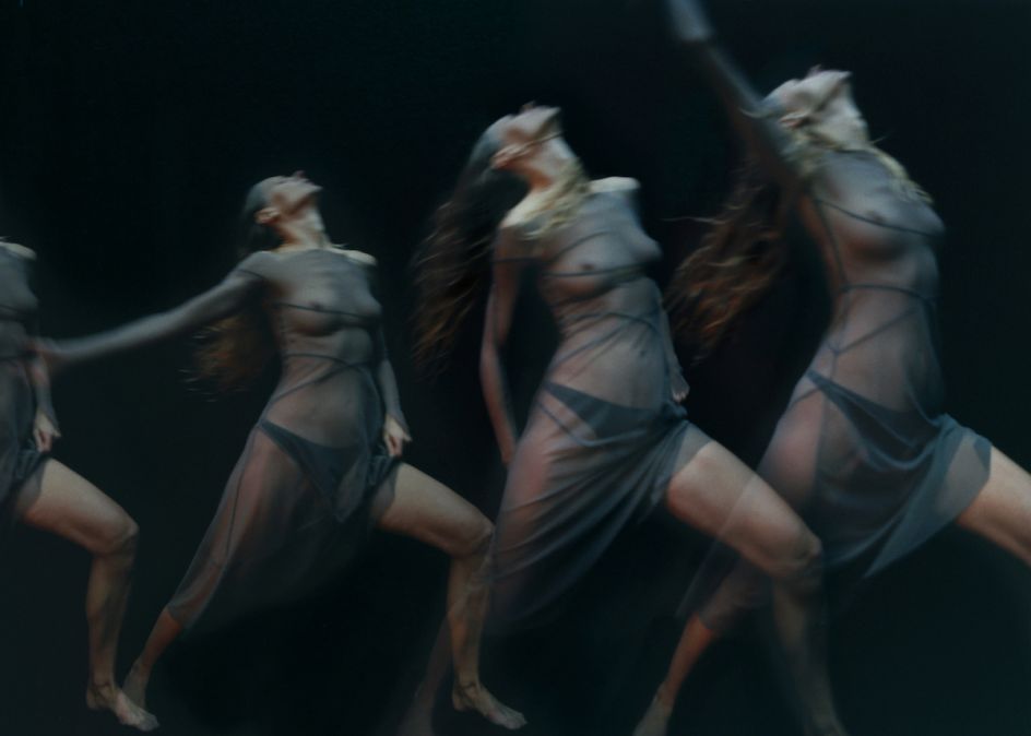 Photo by Luca Khouri