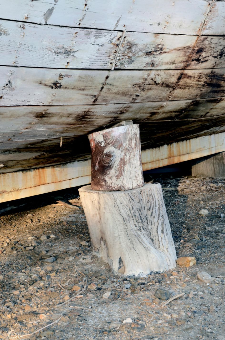 Alexis Vasilikos, Balancing Act, courtesy of CAN Christina Androulidaki Gallery