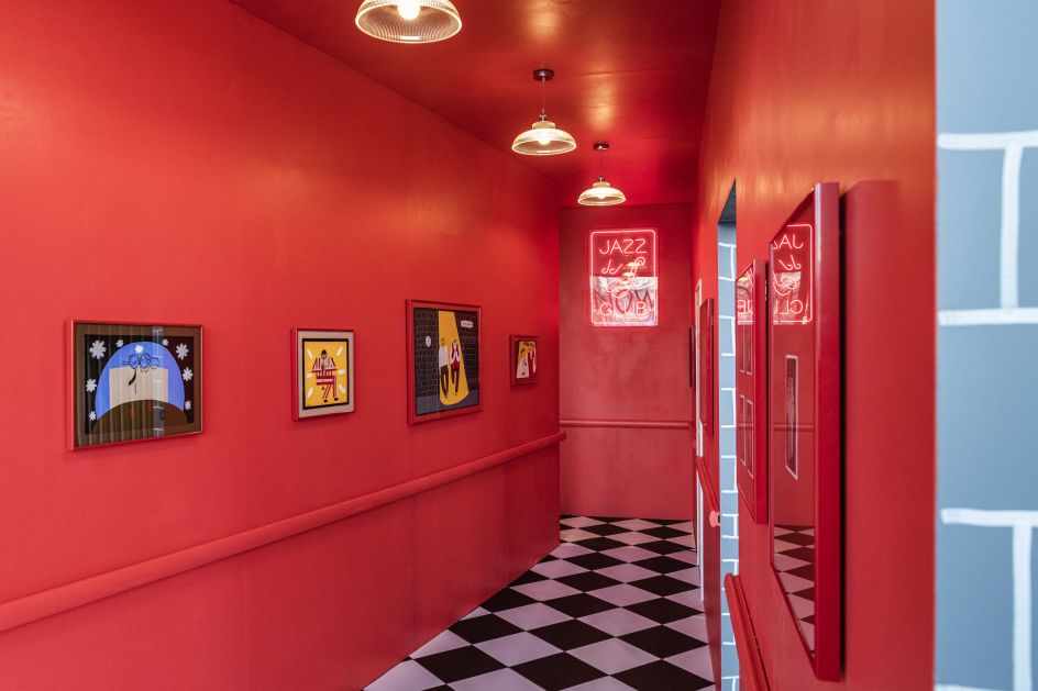 Joy Yamusangie - Feeling Good © Charles Emerson