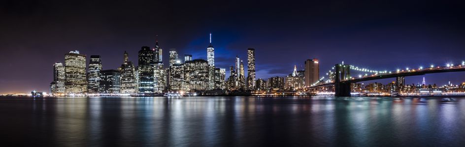 'Panorama of Downtown Manhattan, New York' by Peter Sampson/Photocrowd.com - NYC, United States