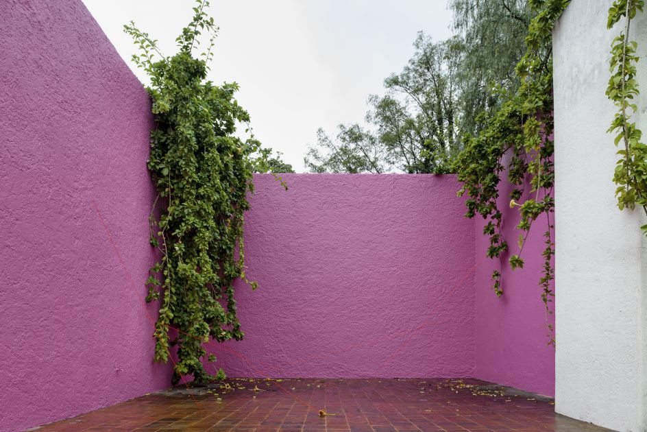 Mikado (Sculptural Study, Red Variation), 2003/2016 JPG-Format (6.242 KB) 2500 x 1669 Pixel © 2018 Barragan Foundation, Switzerland/SOMAAP; Fred Sandback Archive