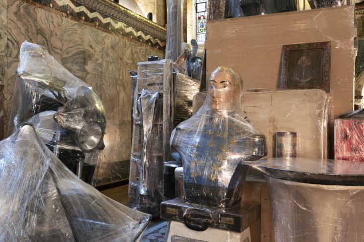 Pepe López: 'Crisálida'. Photography: Thierry Bal. Courtesy the artist and RUYA MAPS.