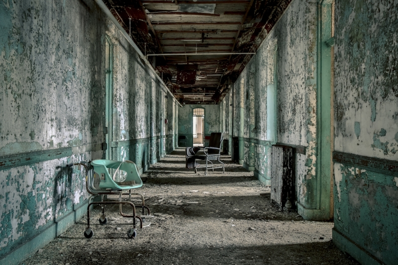 Abandoned Asylums: An unrestricted journey into America's