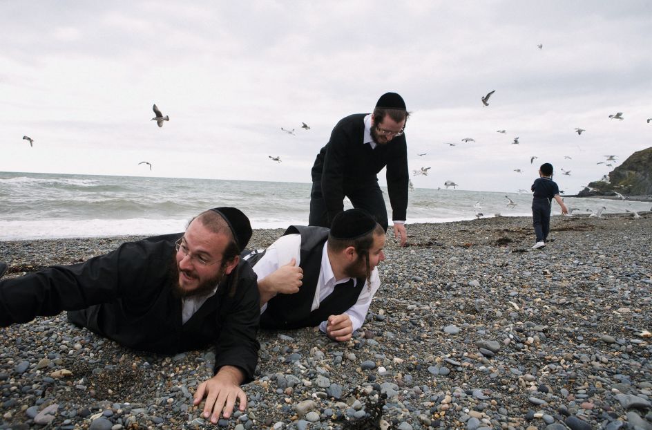 Hasidic Holiday: the Annual Trip to Aberystwyth, 2008 © Chloe Dewe Mathews