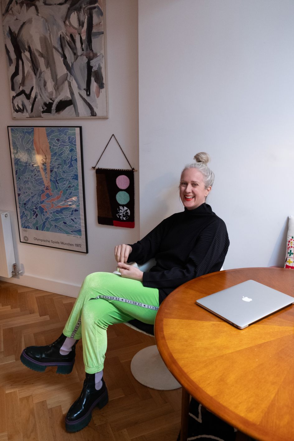 The artist, Annie Frost Nicholson. Photography: Tara Darby