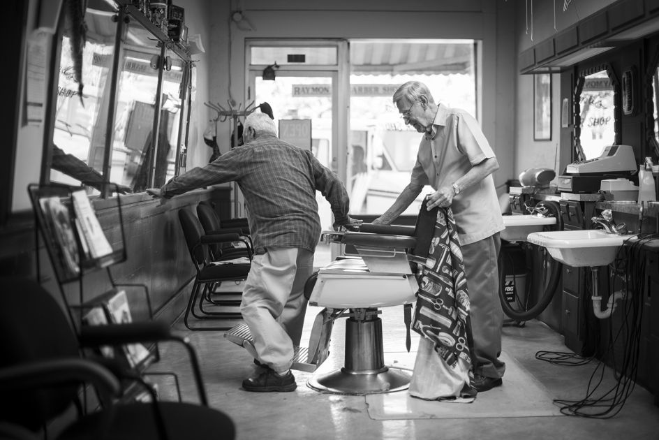 Raymond's Barbershop, Lockhart, Texas © Rob Hammer