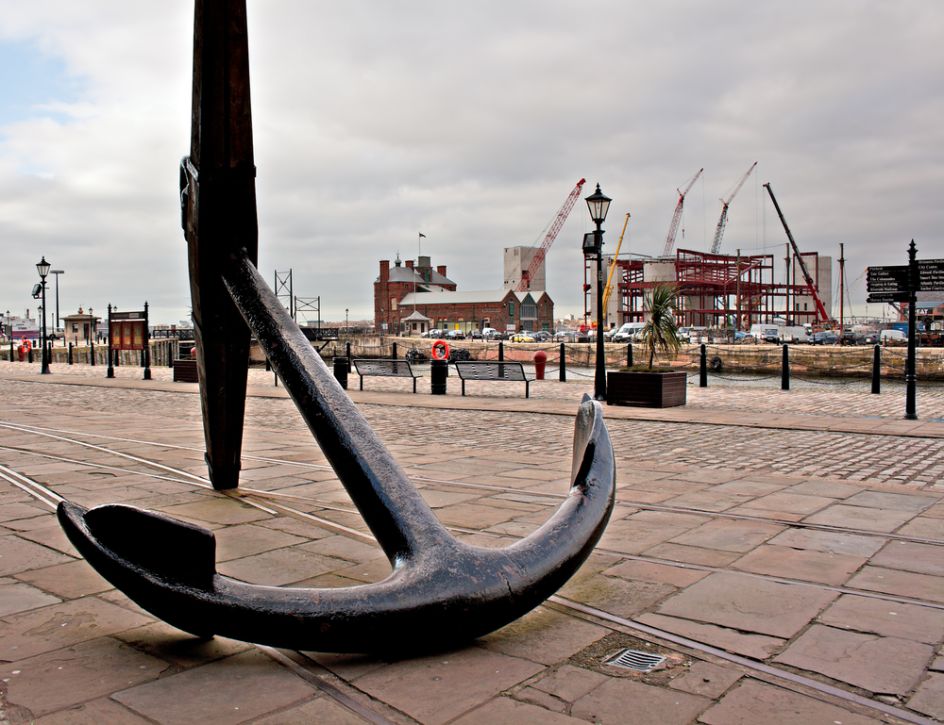 Image Credit: [Shutterstock.com](http://www.shutterstock.com/cat.mhtml?lang=en&search_source=search_form&version=llv1&anyorall=all&safesearch=1&searchterm=liverpool&search_group=#id=130405346&src=l38iK7fEnnfGNIE3CBAUCw-1-8)