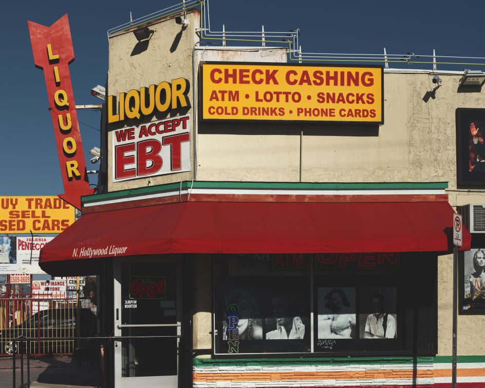 North Hollywood Liquor, Los Angeles, 2017 © Ben Hassett