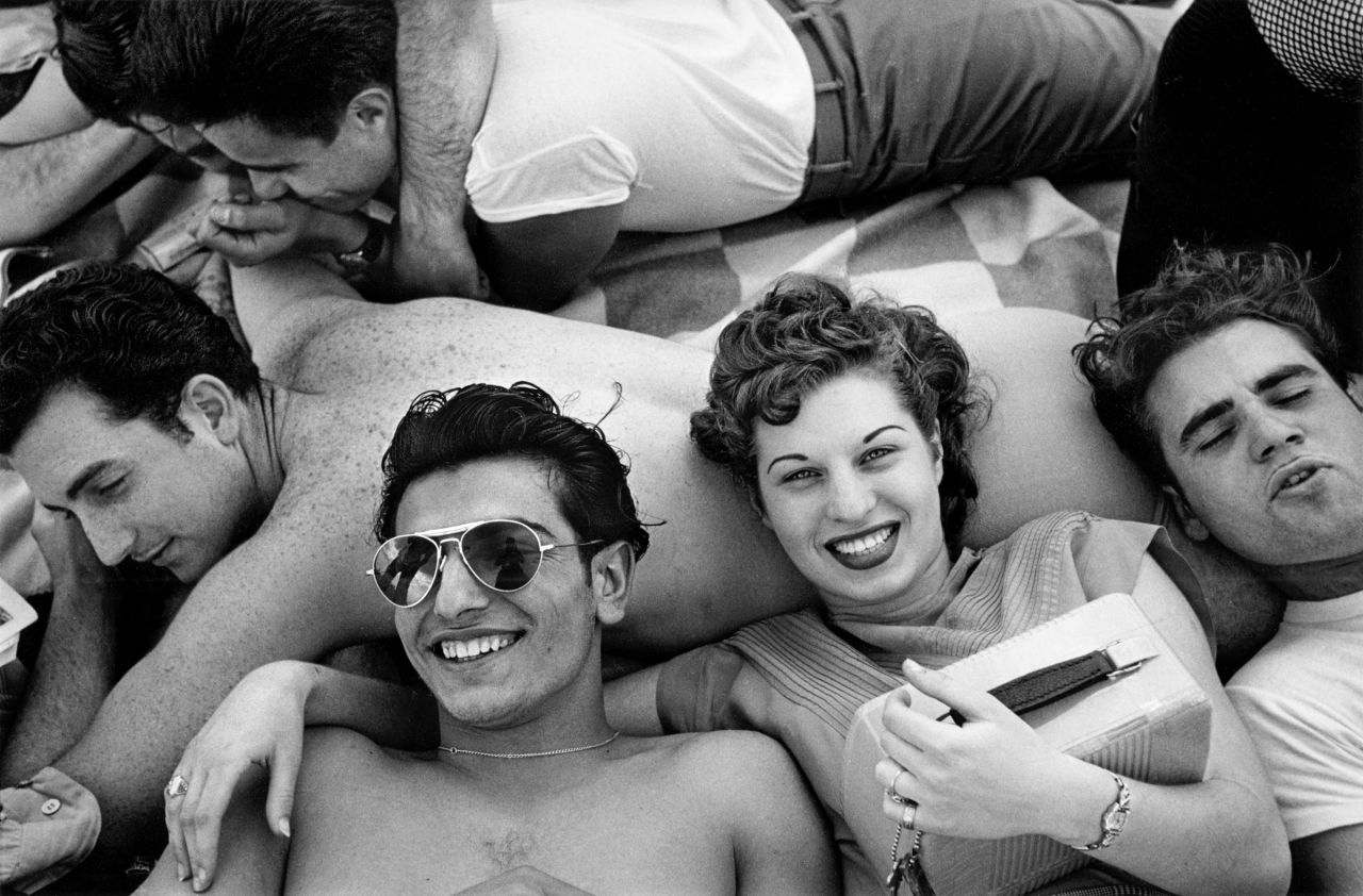 Coney Island Teenagers, 1949 © Estate of Harold Feinstein All rights reserved