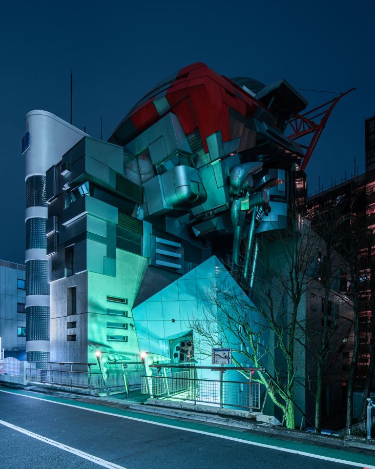 Aoyama Gundam © Tom Blachford