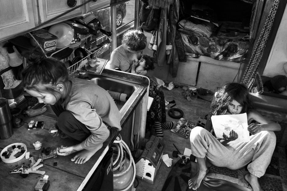 All images are copyright Dotan Saguy from the book Nowhere to Go but Everywhere published by Kehrer Verlag