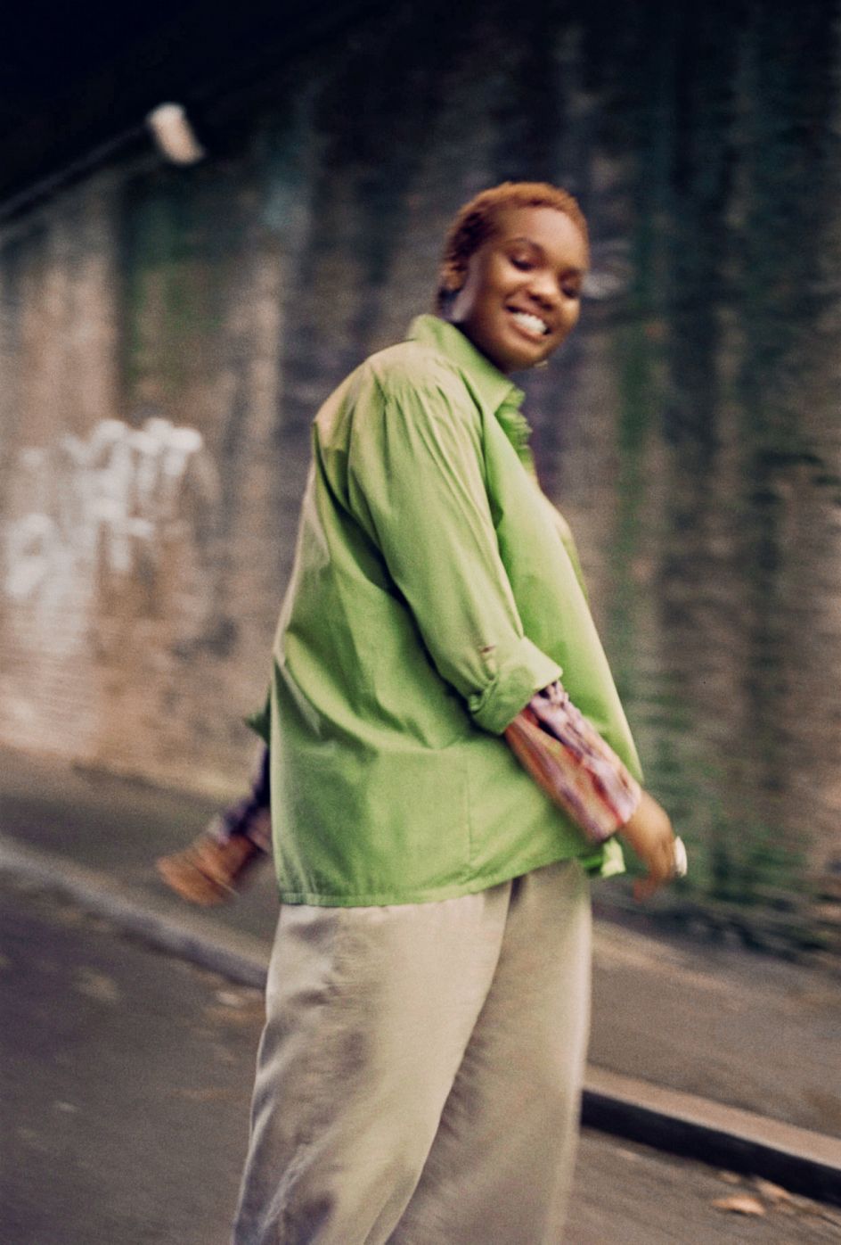 Arlo Parks, Alex Waespi