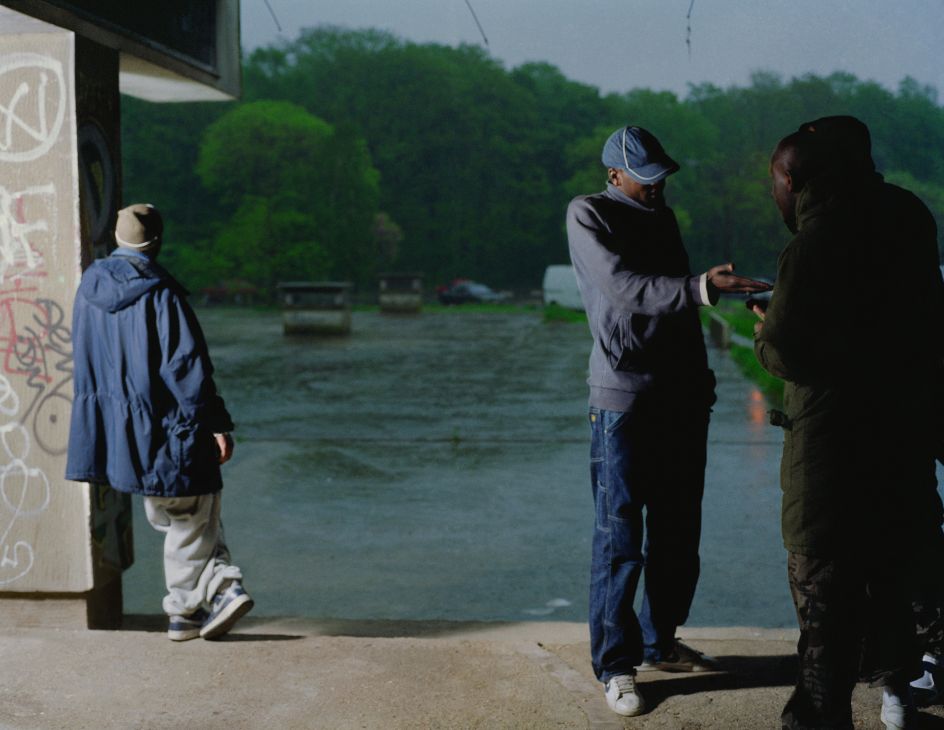 Mohamed Bourouissa Le Hall, 2007 From the series Périphérique © Mohamed Bourouissa, Kamel Mennour, Paris & London and Blum & Poe, Los Angeles