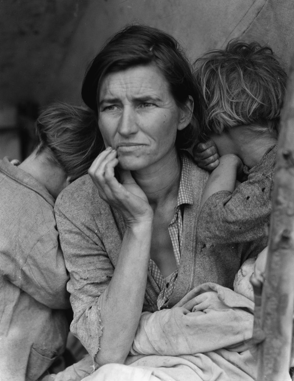 Dorothea Lange. Destitute Pea Pickers in California. Mother of Seven Children, age 32. Migrant Mother, 1936. (From the Library of Congress, Prints & Photographs Division)