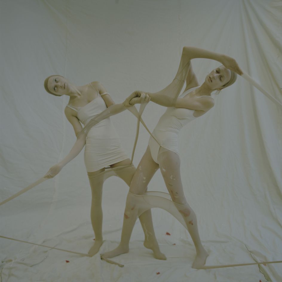 Jovana Mladenovic, Interpretation of monuments