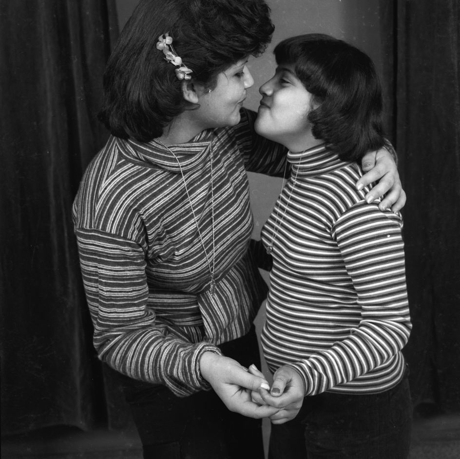 From Hashem el Madani: Studio Practices by Akram Zaatari, 2007: Tarho and El Masri. Studio Shehrazade, Saida, Lebanon, 1958. Hashem el Madani. Tate: Presented by Tate International Council 2008 | Copyright: Akram Zaatari, courtesy of Hashem el Madani and Arab Image Foundation, Beirut