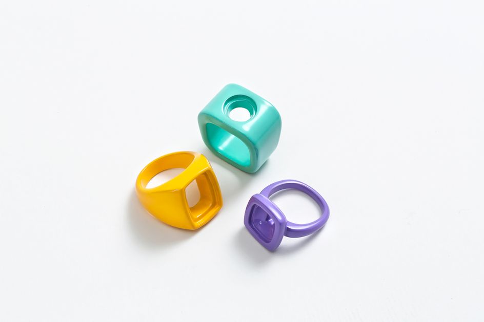 Tobias Rehberger - YES, NO, MAYBE Three rings (1-3) courtesy GEMS AND LADDERS, photo Nicolas Duc