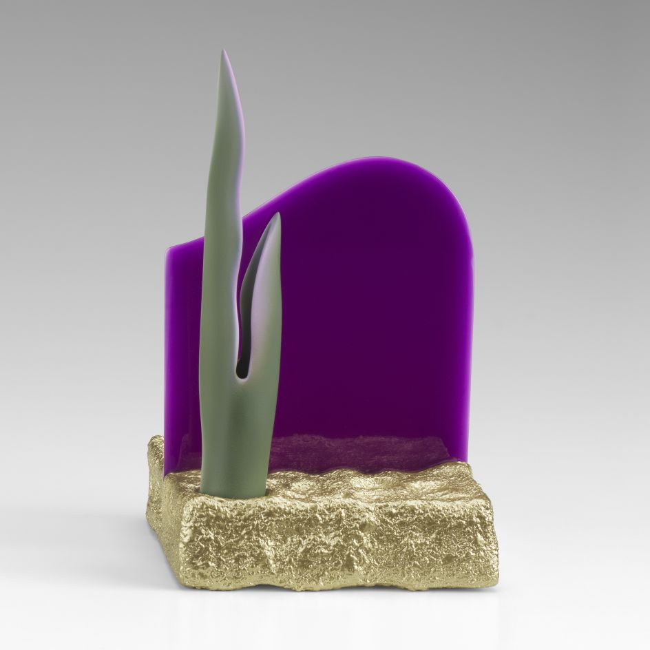 Ron Nagle, Ms. Artismal, 2018 Ceramic, catalyzed polyurethane, epoxy resin, acrylic 17 x 10 x 10 cm © Ron Nagle. Courtesy the artist and Matthew Marks Gallery / Modern Art. Photo: Don Tuttle