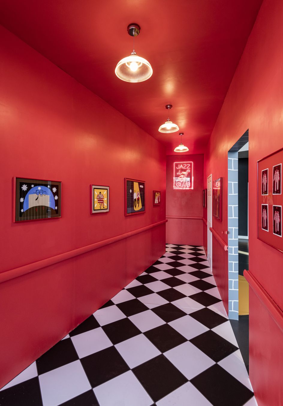 Joy Yamusangie - Feeling Good © Charles Emerson