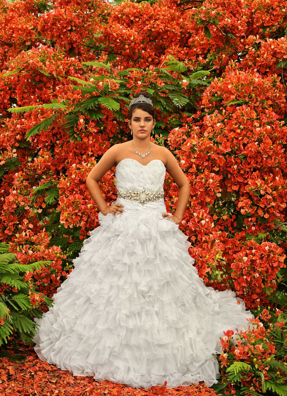 Arlett Acosta Fajardo, La Habana, Marianao, Santa Felicia, 2016 framed chromogenic print mounted to Alu-Dibond paper: 70 7/8 x 92 15/16 inches (180 x 236 cm) framed: 72 7/16 x 94 1/2 x 2 3/16 inches (184 x 240 x 5.5 cm) edition of 5 with 2 APs © Frank Thiel / VG Bild-Kunst, Bonn Courtesy: Sean Kelly, New York