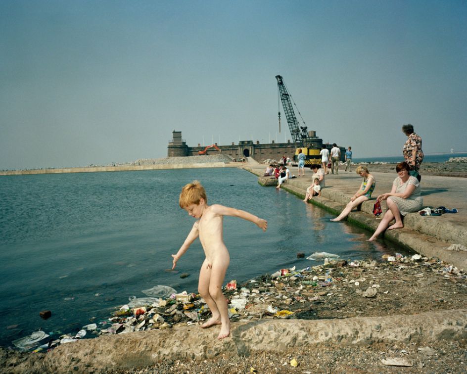Martin Parr New Brighton, Merseyside from ‘The Last Resort’ 1985. Courtesy the artist