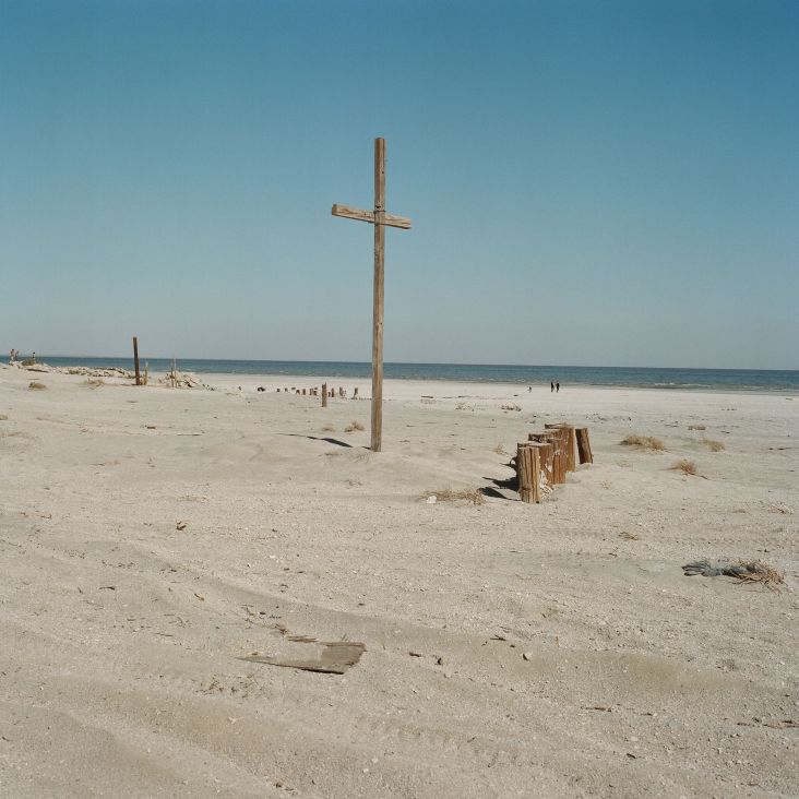 Bombay Beach © Debbie Bentley. All images are copyright [Debbie Bentley](https://www.debrabentley.net) from the book Salton Sea published by [Daylight Books]()