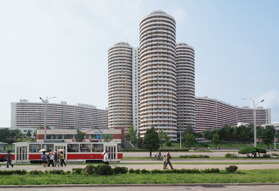 Cylindrical apartment towers for the Pyongyang elite line down the 4km- long avenue of Kwangbok Street, a ceremonial boulevard built for the 1989 World Festival of Youth and Students. As Kim Jong Il wrote approvingly: 