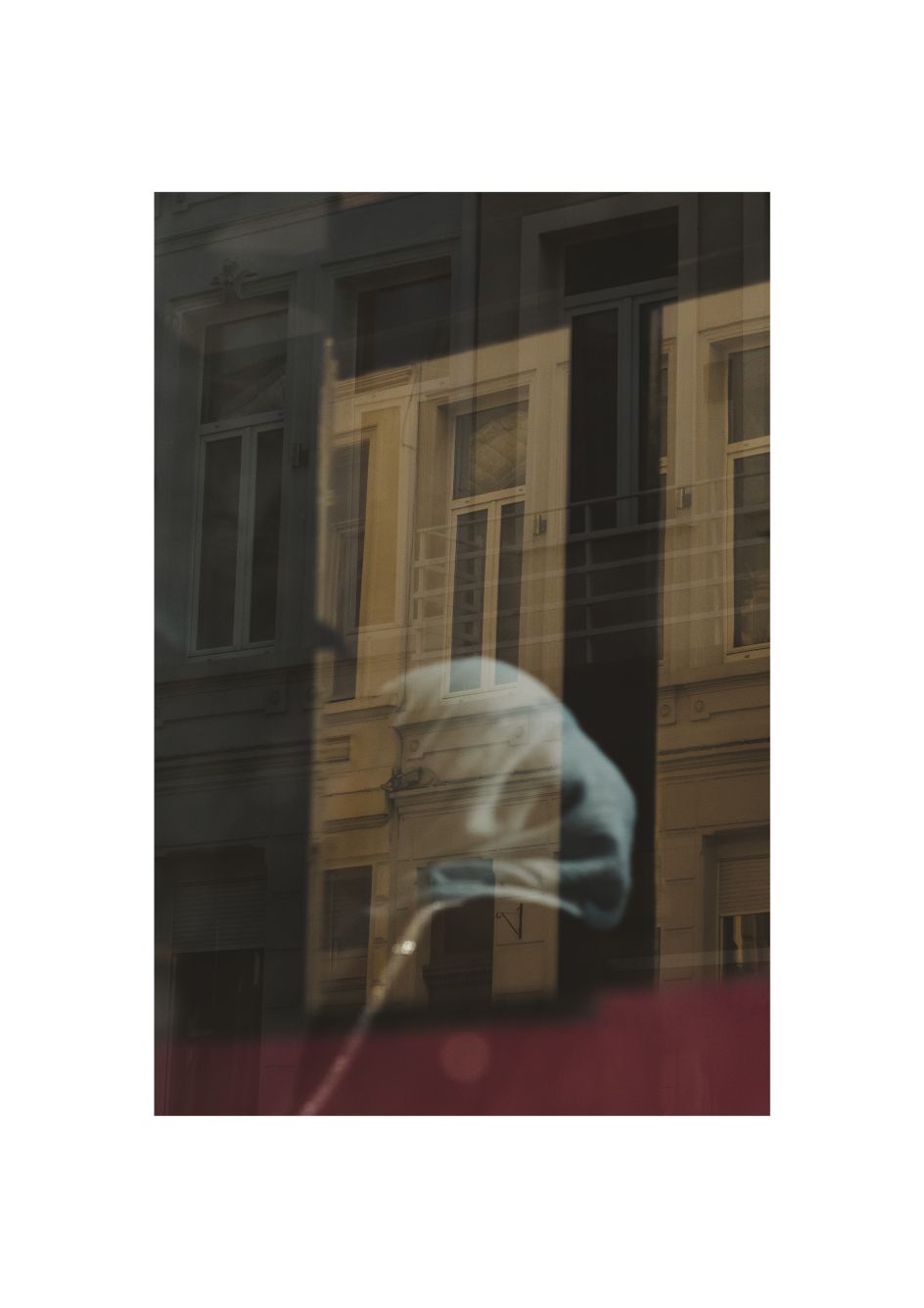 The opening image of Belgian art photographer [Jesse Willems](http://jessewillems.com/)