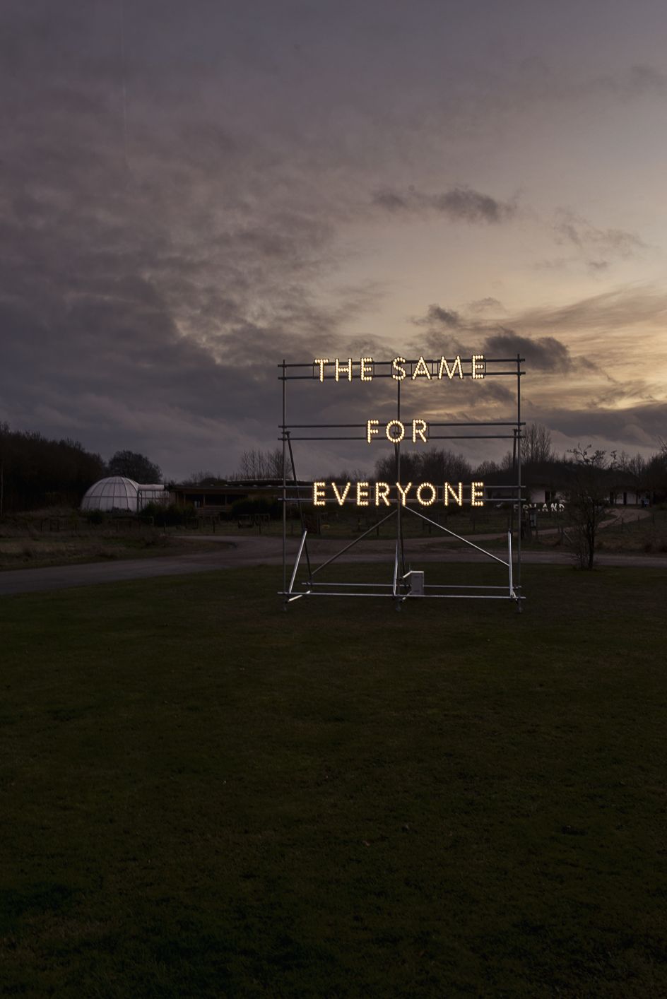 Nathan Coley, The Same for Everyone (2017), copyright the artist © Aarhus2017